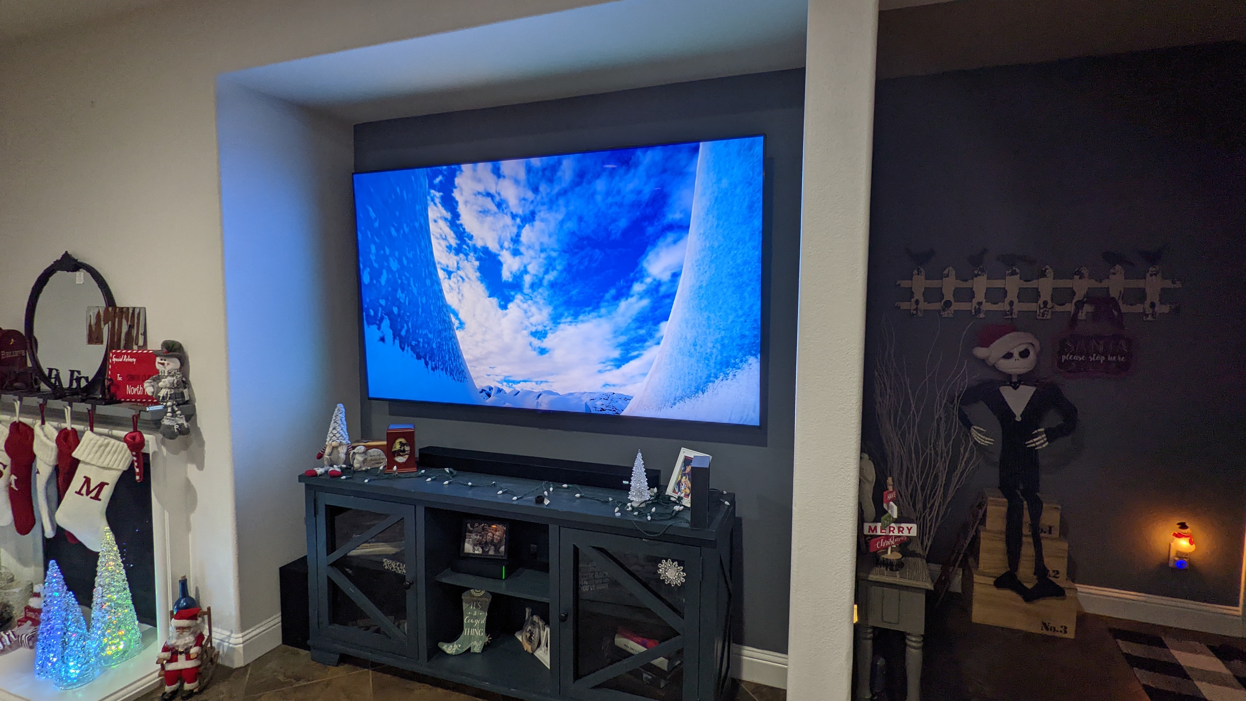 TV and soundbar in niche with LED accent lighting in Roseville, CA